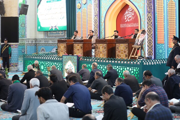 تصاویر/ آیین ترتیل خوانی قرآن کریم در امامزاده سید جعفر(ع) محمد استان یزد