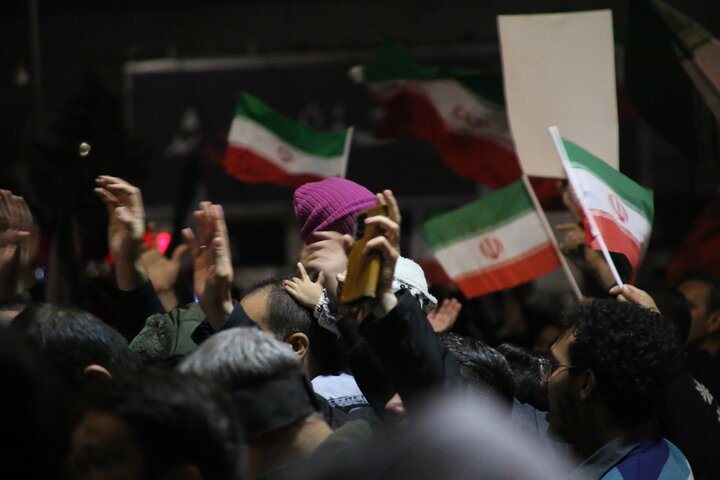 اجتماع حماسی در میدان آزادی کرمان