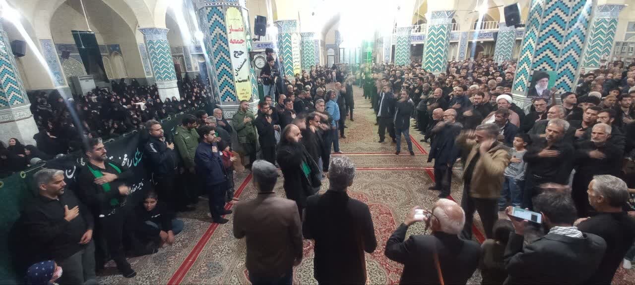 فیلم| بهاباد، رنگ ماتم عزای رهبر شهید گرفت
