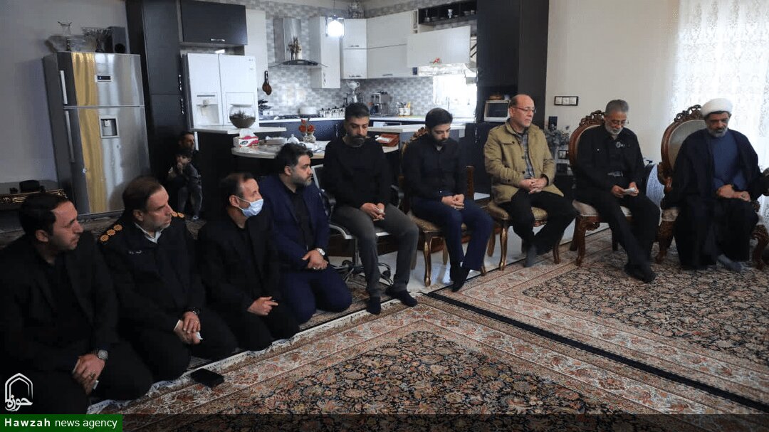 استاندار قم و مسئولان ارشد استان با خانواده شهید موسوی دیدار کردند