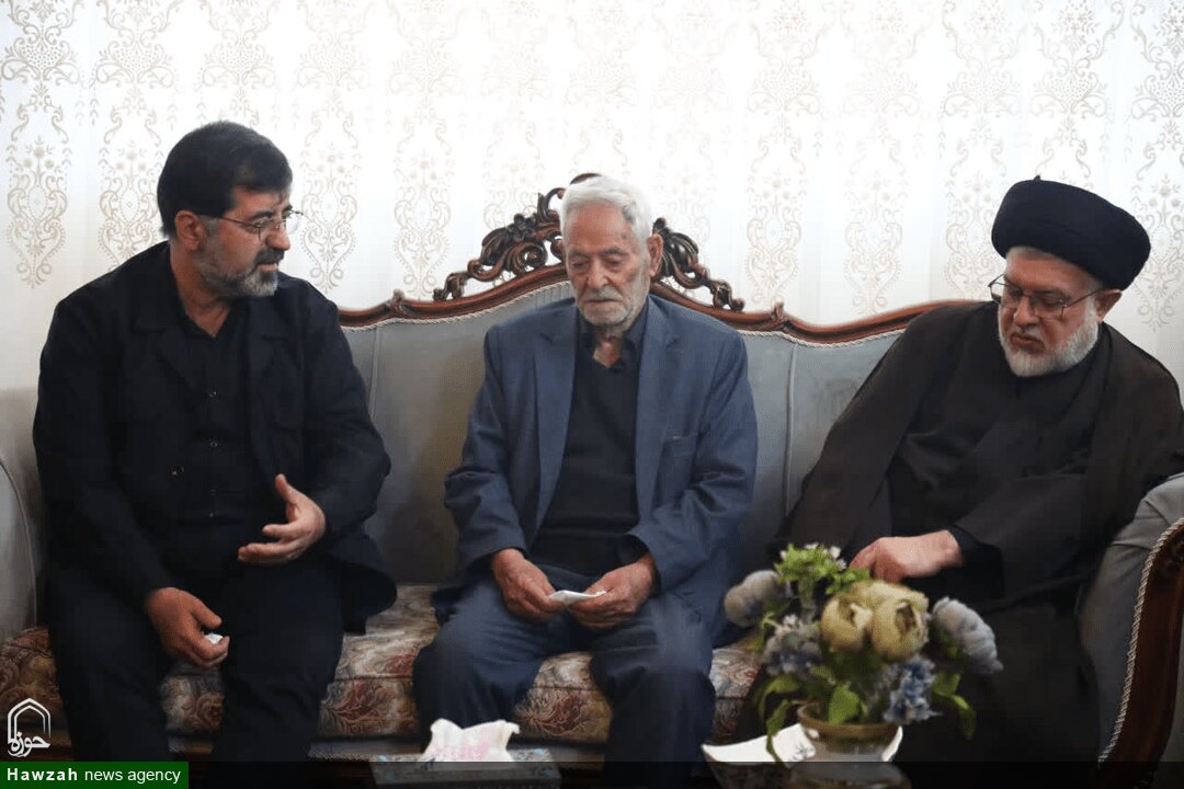 استاندار قم و مسئولان ارشد استان با خانواده شهید موسوی دیدار کردند