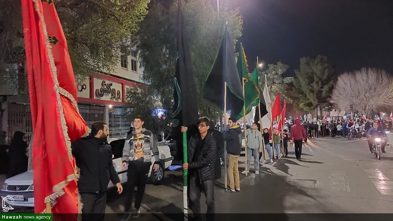 خروش شبانه امت حزب الله در جای جای شهر مقدس قم