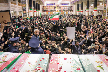 تشییع پیکر پنج شهید حملات موشکی در قم برگزار می‌شود