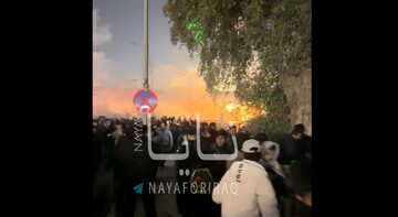تلاش عراقی ها برای ورود به سفارت آمریکا در بغداد + فیلم