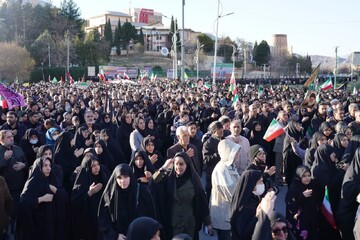 تصاویر/ اجتماع و راهپیمایی عزاداران امام خامنه ای در خرم آباد
