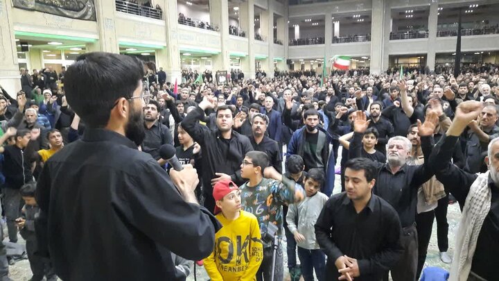 فیلم| دومین شب مراسم خونخواهی رهبر شهید در میبد