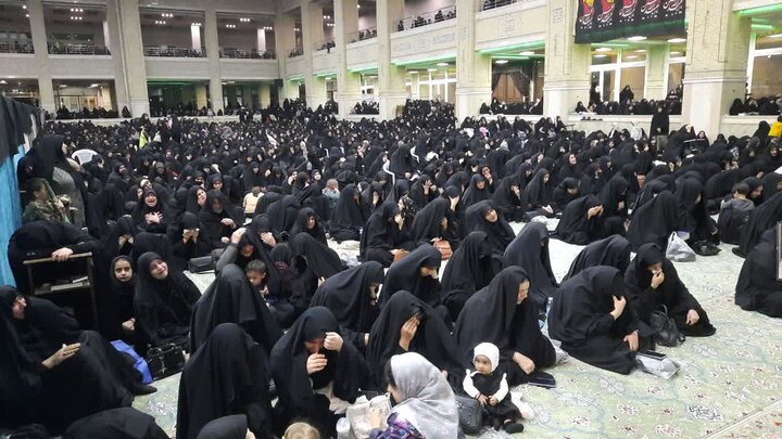 فیلم| دومین شب مراسم خونخواهی رهبر شهید در میبد