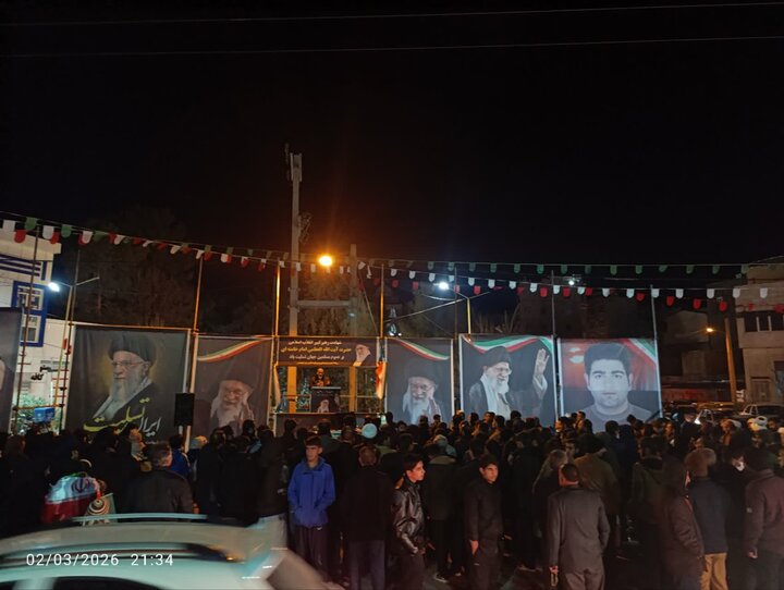 تصاویر/سوگواری مردم کوهدشت در پی شهادت قائد امت امام خامنه ای