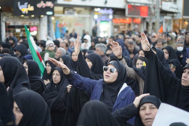 تصاویر/اجتماع و راهپیمایی عزاداران امام خامنه ای در خرم آباد