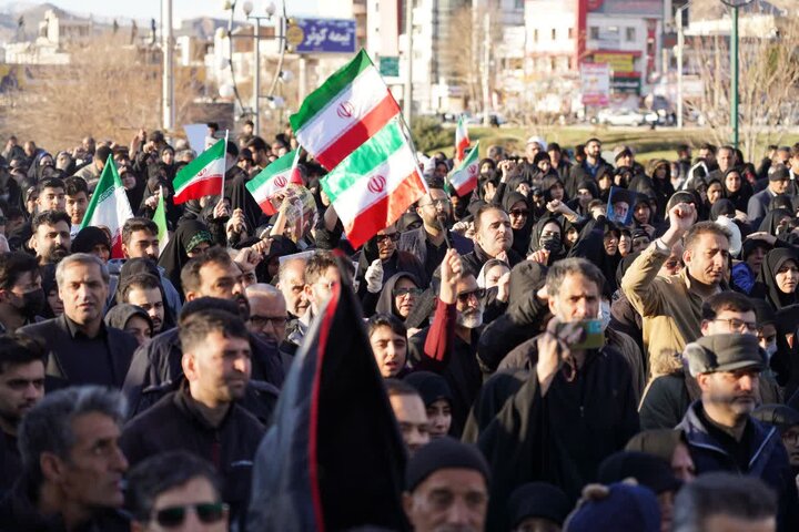 تصاویر/اجتماع و راهپیمایی عزاداران امام خامنه ای در خرم آباد