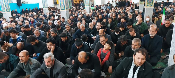 تصاویر/حضور حماسی مردم ساوه در مسجد انقلاب وخیابانهای اطراف