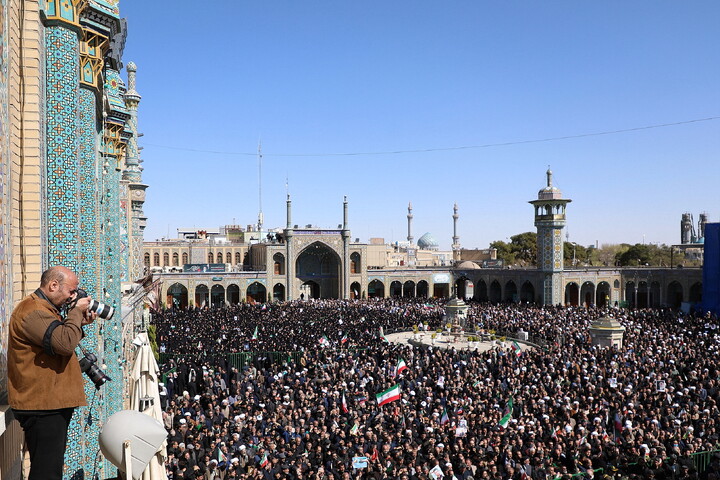 تشییع پیکر مطهر ۸ شهید حملات آمریکایی صهیونیستی در قم