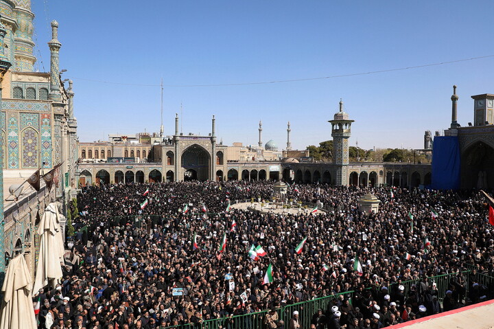 تشییع پیکر مطهر ۸ شهید حملات آمریکایی صهیونیستی در قم
