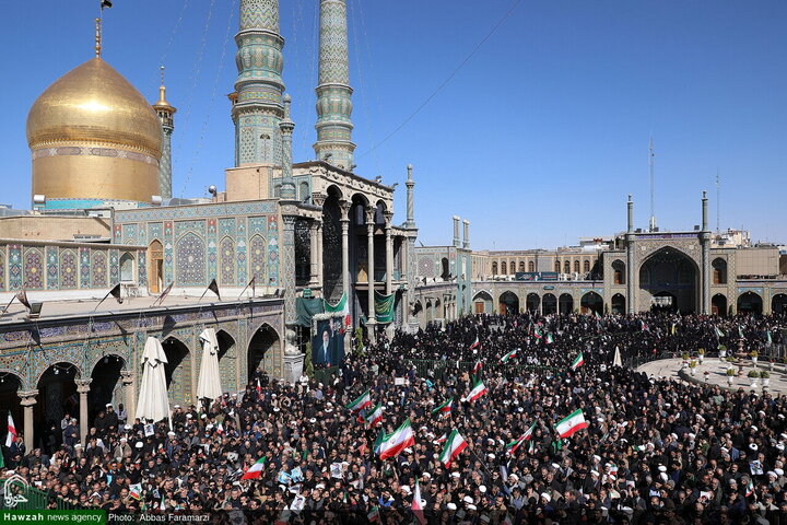 Photos/Commémoration des martyrs des attaques américano-sionistes à Qom