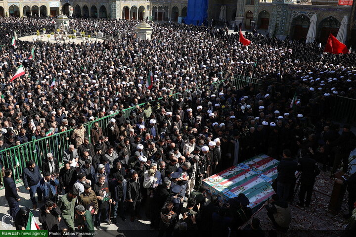 Photos/Commémoration des martyrs des attaques américano-sionistes à Qom