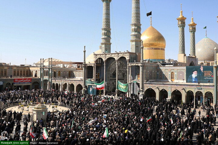 Photos/Commémoration des martyrs des attaques américano-sionistes à Qom