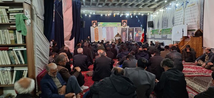 تصاویر / مراسم عزاداری و تجدید میثاق با آرمان های الهی قائد امت