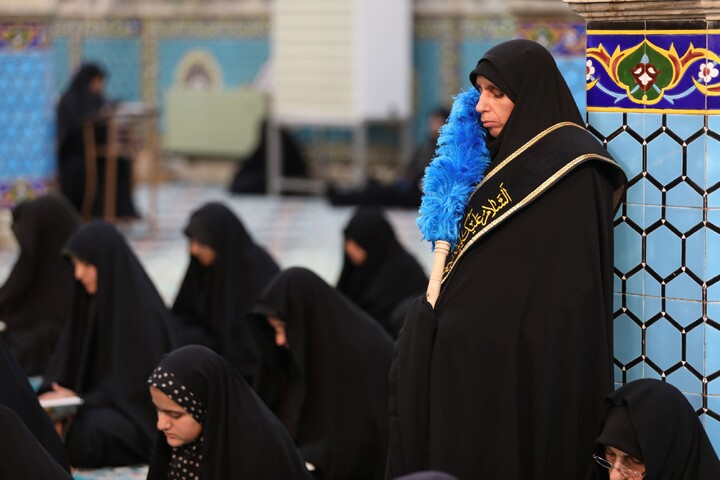 تصاویر/ آیین ترتیل خوانی قرآن کریم در امامزاده سید جعفر(ع) محمد استان یزد
