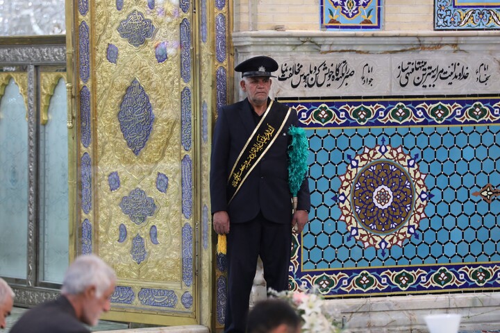 تصاویر/ آیین ترتیل خوانی قرآن کریم در امامزاده سید جعفر(ع) محمد استان یزد