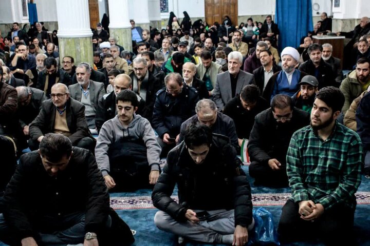 تصاویر/ اجتماع مردم لاهیجان جهت محکوم کردن جنایت رژیم کودکش آمریکا و اسرائیل