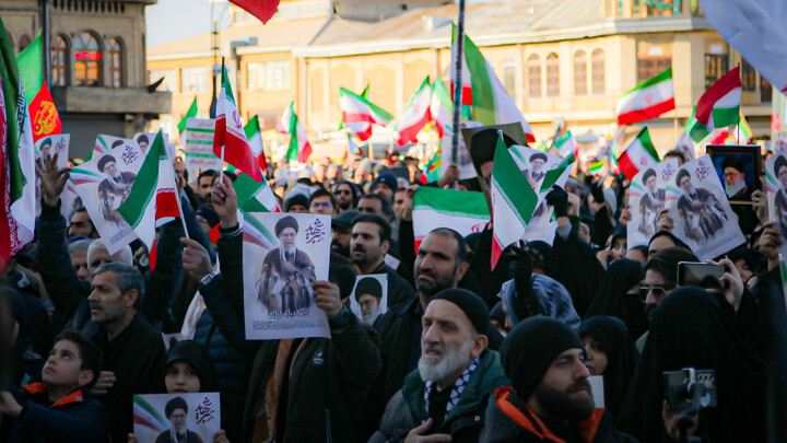 تصاویر/حضور امت امام خامنه‌ای در تجمع امروز همدان