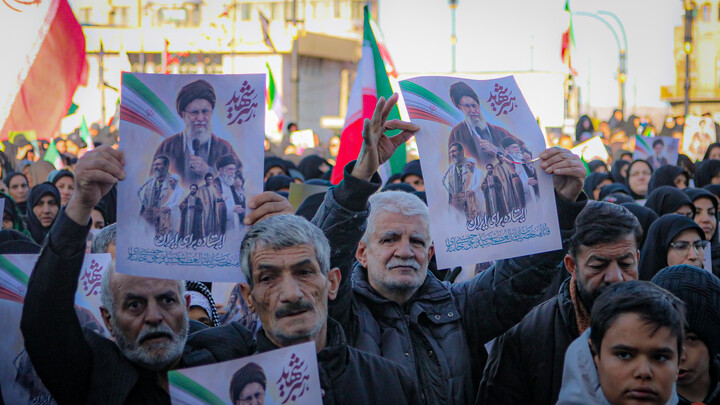 تصاویر/حضور امت امام خامنه‌ای در تجمع امروز همدان