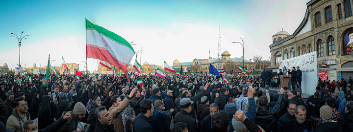 تصاویر/حضور امت امام خامنه‌ای در تجمع امروز همدان