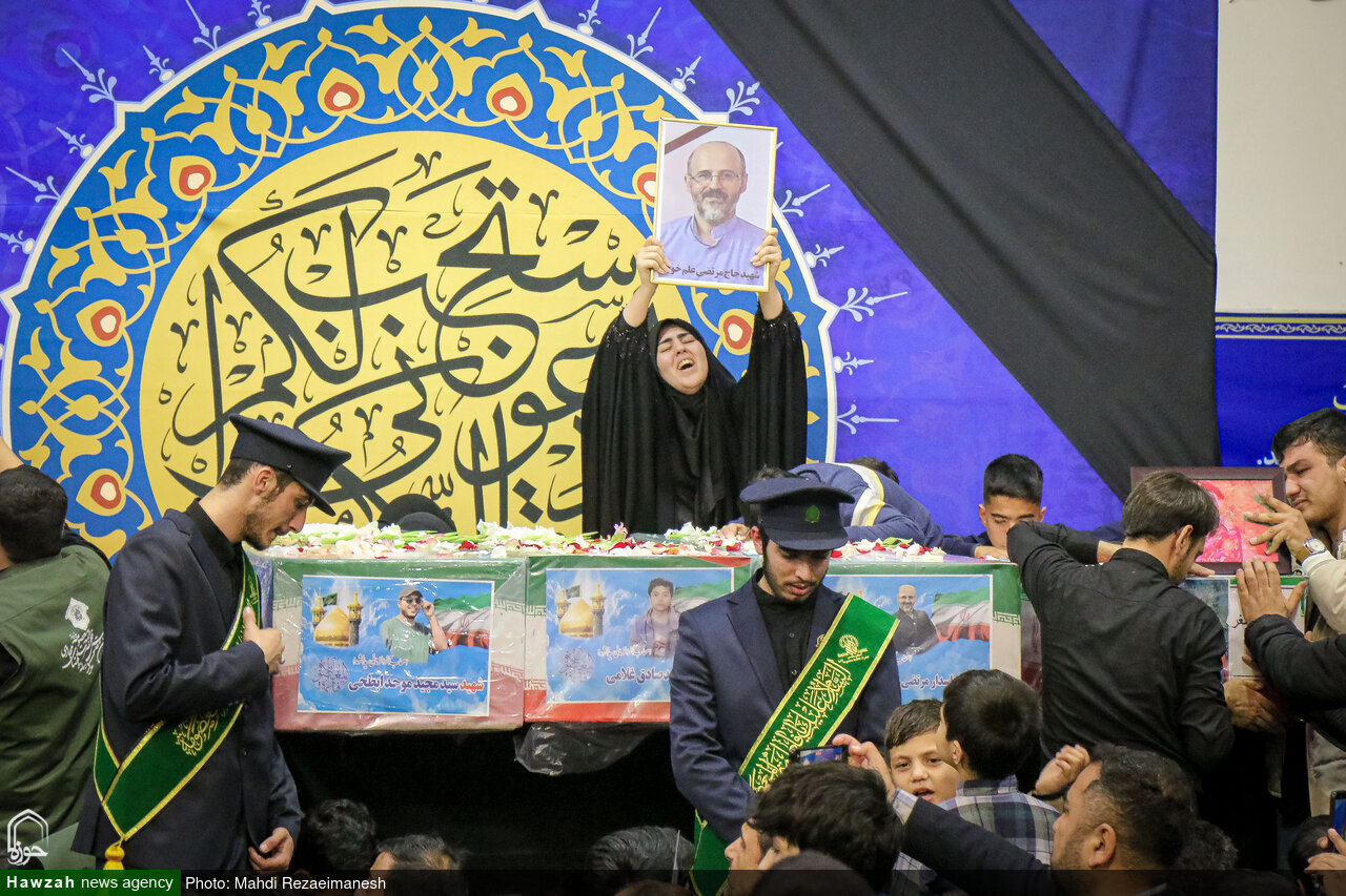 تصاویر/ آئین وداع با پیکرهای پاک پنج شهید حملات موشکی ناجوانمردانه آمریکایی صهیونی شهر قم