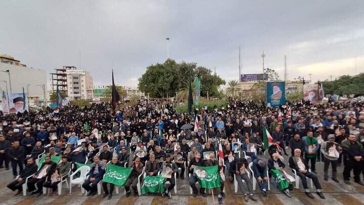 Rakyat Iran Kutuk Keras Pembunuhan Pemimpin Revolusi!