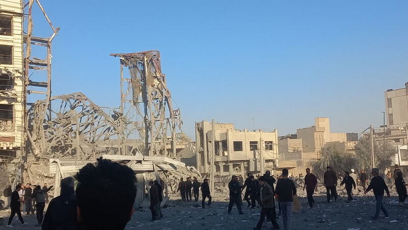 حمله دشمنان متجاوز به ساختمانی در شهر قم