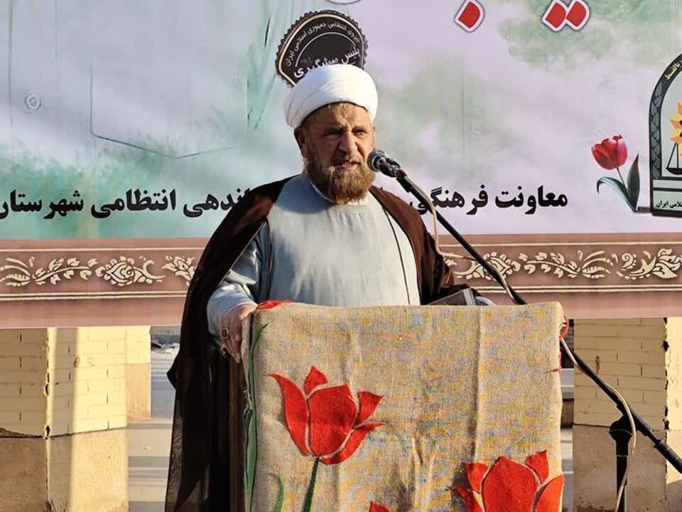 حضور مردم موجب استمرار انقلاب و نظام مقدس جمهوری اسلامی می‌شود