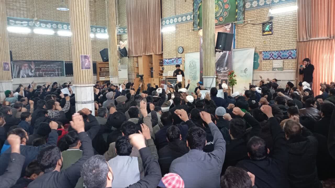 خروش طلاب اردو زبان جامعةالمصطفی به خونخواهی امام شهید