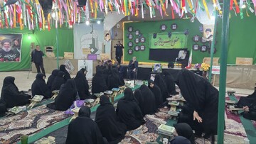 تصاویر/ محفل انس با قرآن در حرم مطهر شهدای گمنام حسین آبادکویر