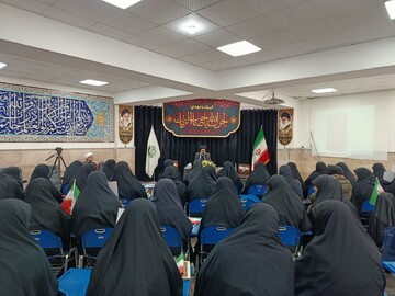 تصاویر/ مراسم عزاداری طلاب و اساتید مدارس علمیه خواهران ارومیه در مدرسه علمیه الزهرا (س)