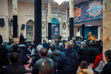 تصاویر /مراسم شام غریبان شهید اقتدار امیرحسین اسدالله نیا در زنجان