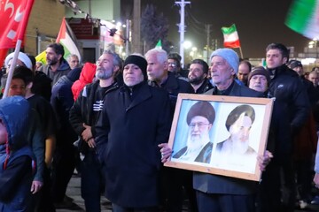 فیلم / شکوه سوگواری مردم نهاوند در سوگ رهبر معظم انقلاب