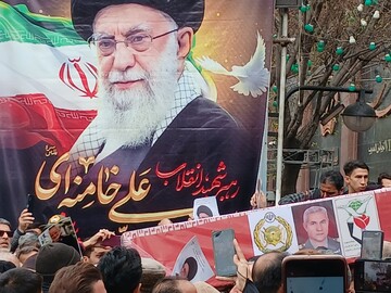 بدرقه هشت شهید اقتدار در مشهد مقدس