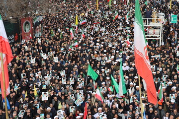 فیلم | تجمع باشکوه مردم اردبیل در خون خواهی امام شهید و دفاع از ایران