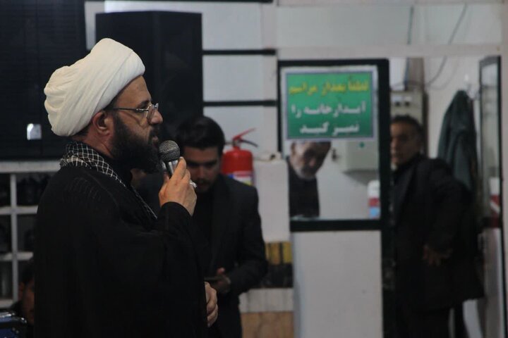 تصاویر/ تجمع مردم‌ داغدار شهر زرند در خونخواهی قائد امت