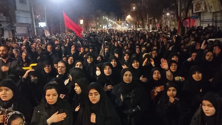 تصاویر/ خروش انقلابی مردم اليگودرز در فراغ رهبر شهید انقلاب