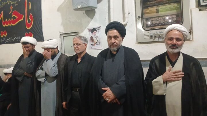 تصاویر/حضور مردم انقلابی شهر نوش آباد ، در سوگ امام خامنه ای