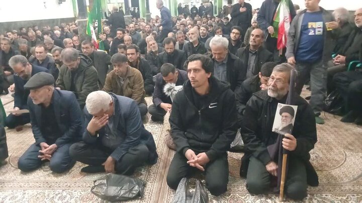 تصاویر/حضور مردم انقلابی شهر نوش آباد ، در سوگ امام خامنه ای