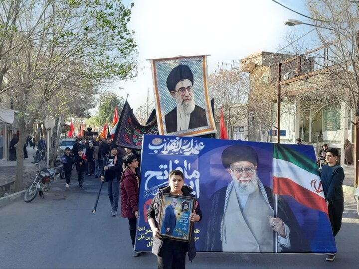 تصاویر/حضور مردم انقلابی شهر نوش آباد ، در سوگ امام خامنه ای