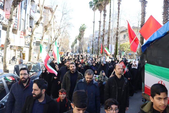 تصاویر/ حضور انقلابی مردم گیلان در خیابان ها