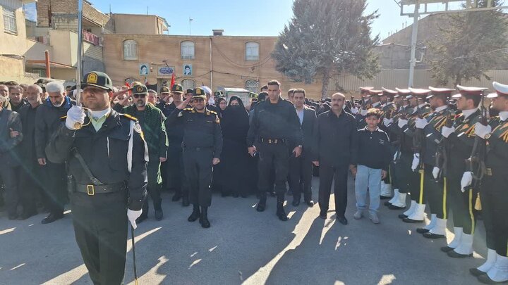 تصاویر/مراسم تشییع باشکوه پیکر مطهر شهید سروان رضا یوسفوند در سلسله