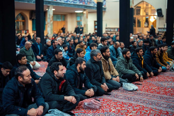 تصاویر | مراسم شام غریبان شهید اقتدار؛ امیرحسین اسدالله نیا در زنجان