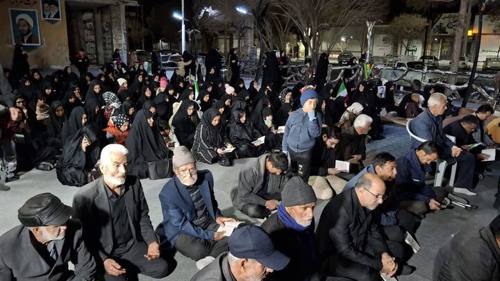 تصاویر/ اجتماع و فریاد انتقام‌خواهی در هوای سرد کشکوئیه