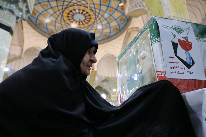 تصاویر/مراسم تشییع پیکر شهید حجت الاسلام والمسلمین مهدوی/ مادر شهید
