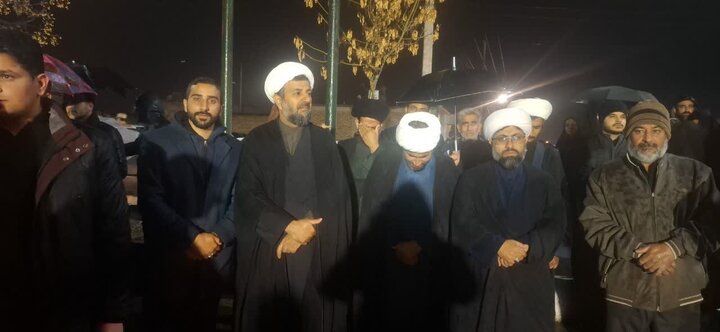 حضور اساتید وطلاب حوزه علمیه جعفریه زرند در تجمع این شهر