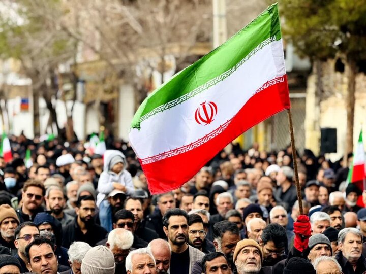 تصاویر/ تشییع و تدفین معلم شهید دبستان میناب و فرزندش در رفسنجان